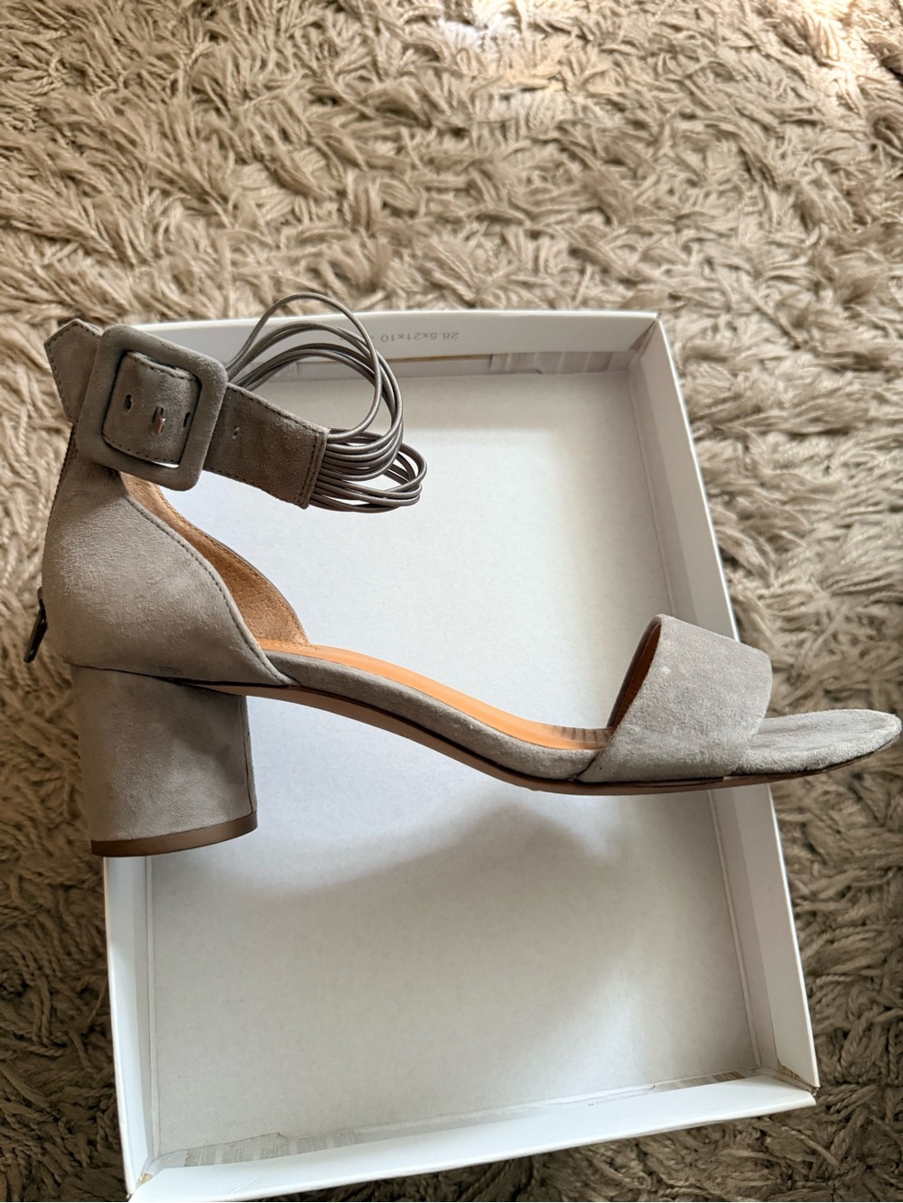 Corso Como LOUISAH Grey Gray suede sandals sz 9 leather